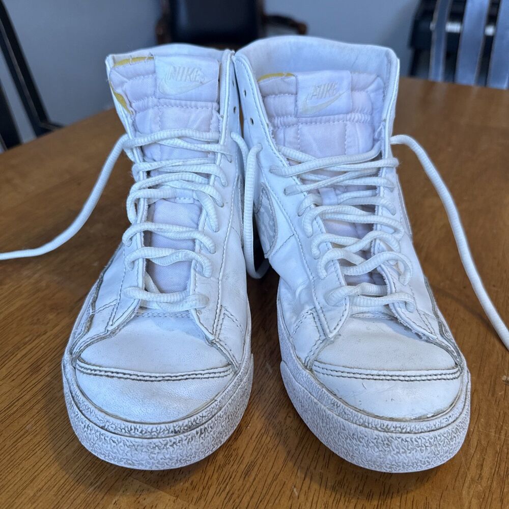 Nike Blazer Mid 77 SE Zebra Women’s 8.5 White Gray High Top DH9633-101